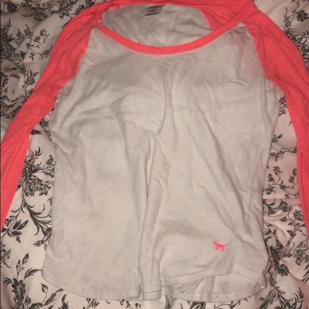 Long sleeve “pink T-shirt
